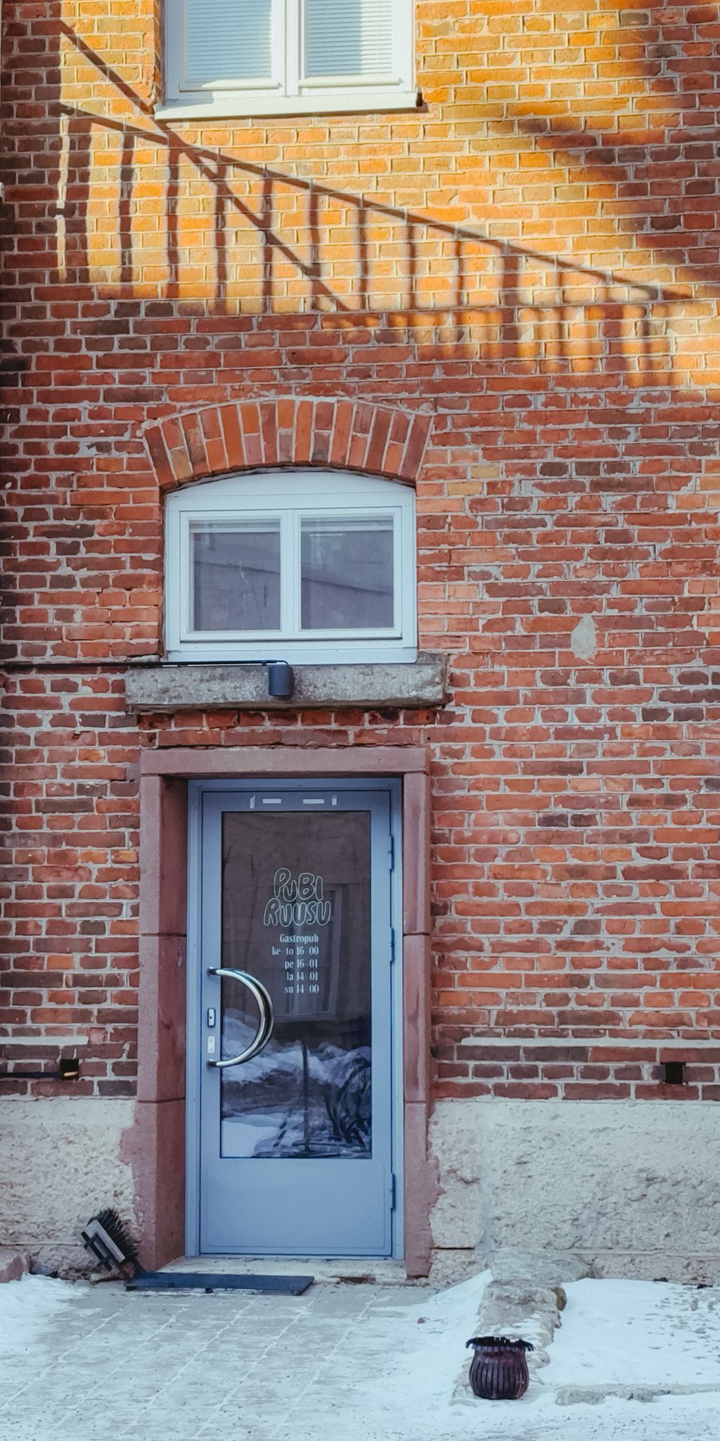 Pubiruusun sisäänkäynti